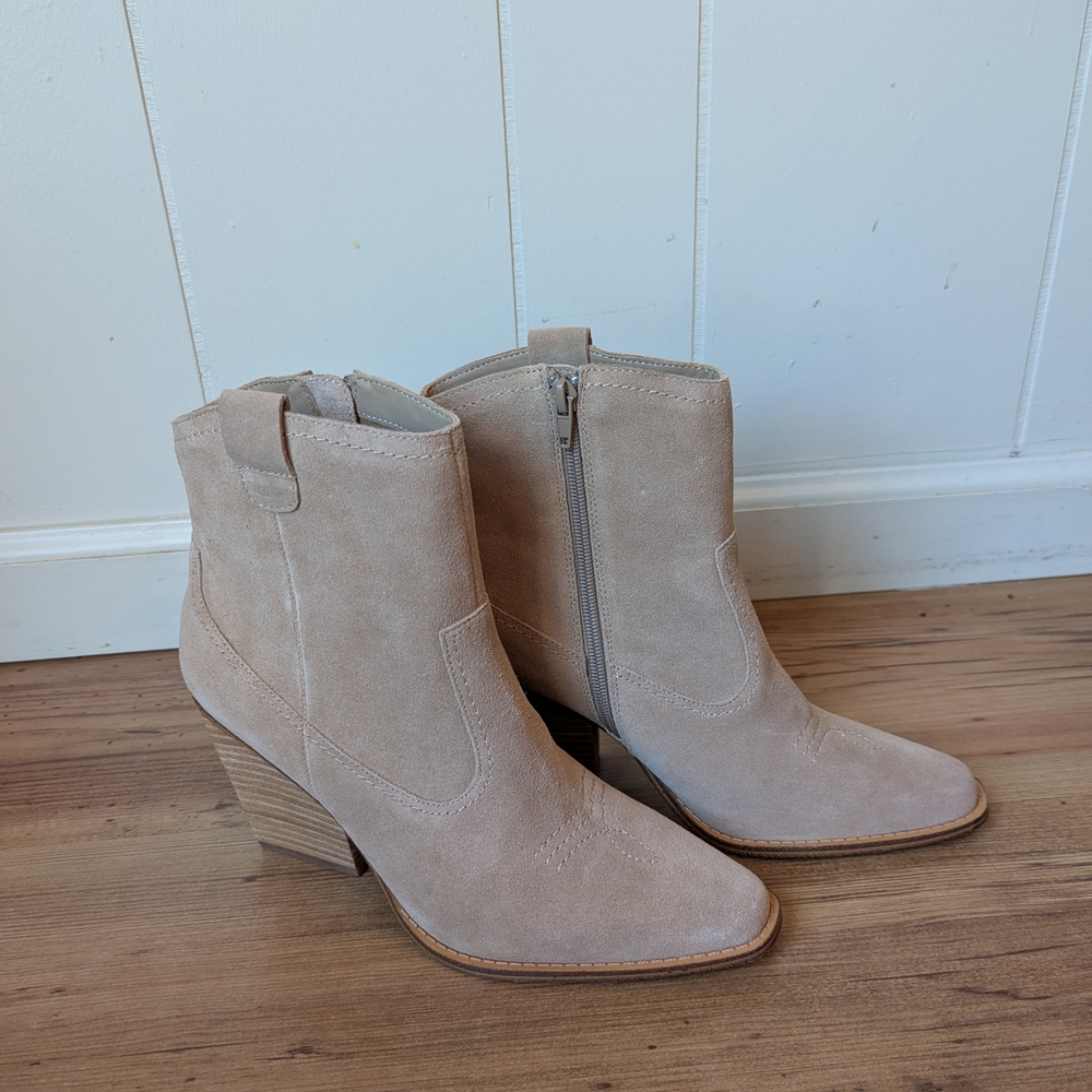 Chinese Laundry Beige Suede Heeled Boots 9.5